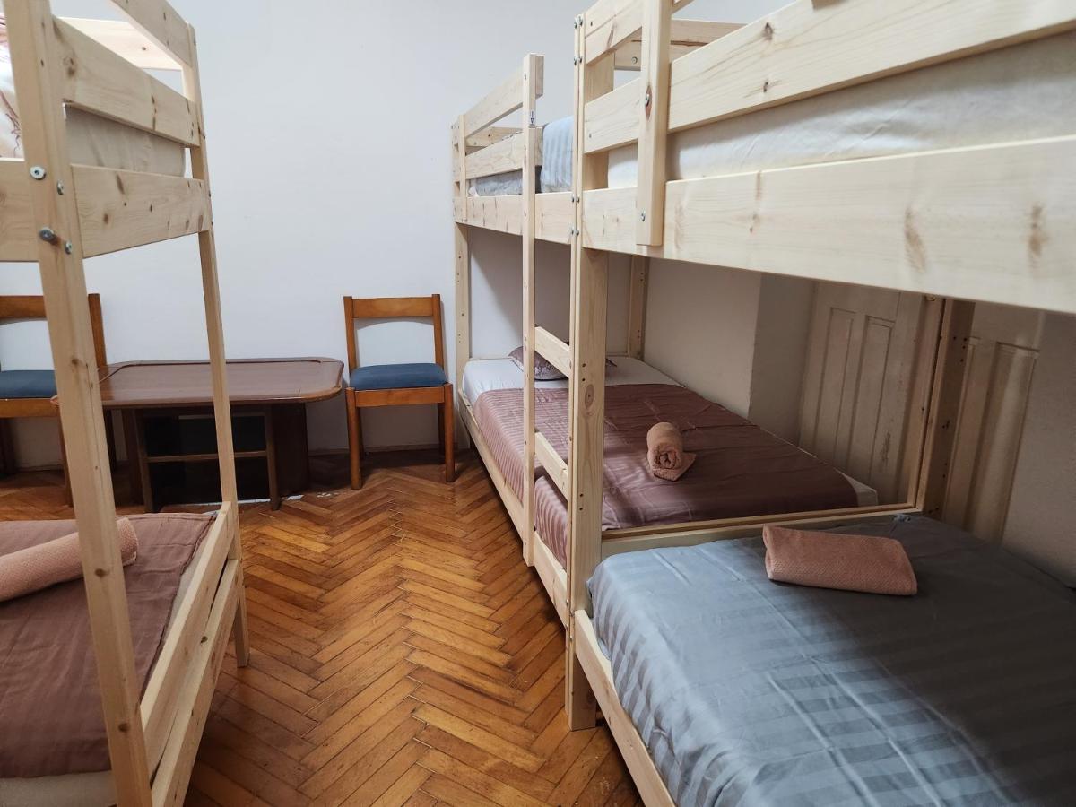 سبليت Hostel Queen Centar المظهر الخارجي الصورة