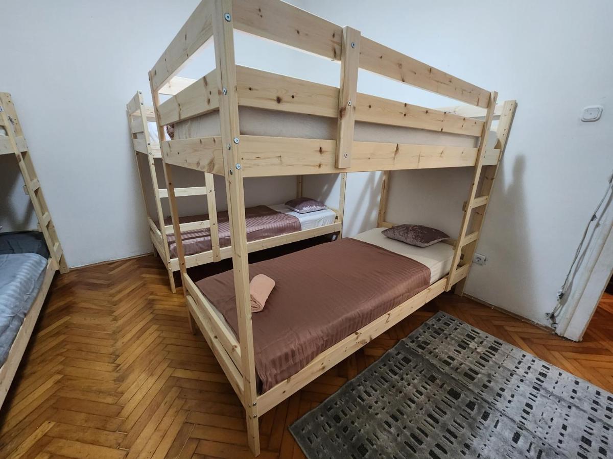 سبليت Hostel Queen Centar المظهر الخارجي الصورة